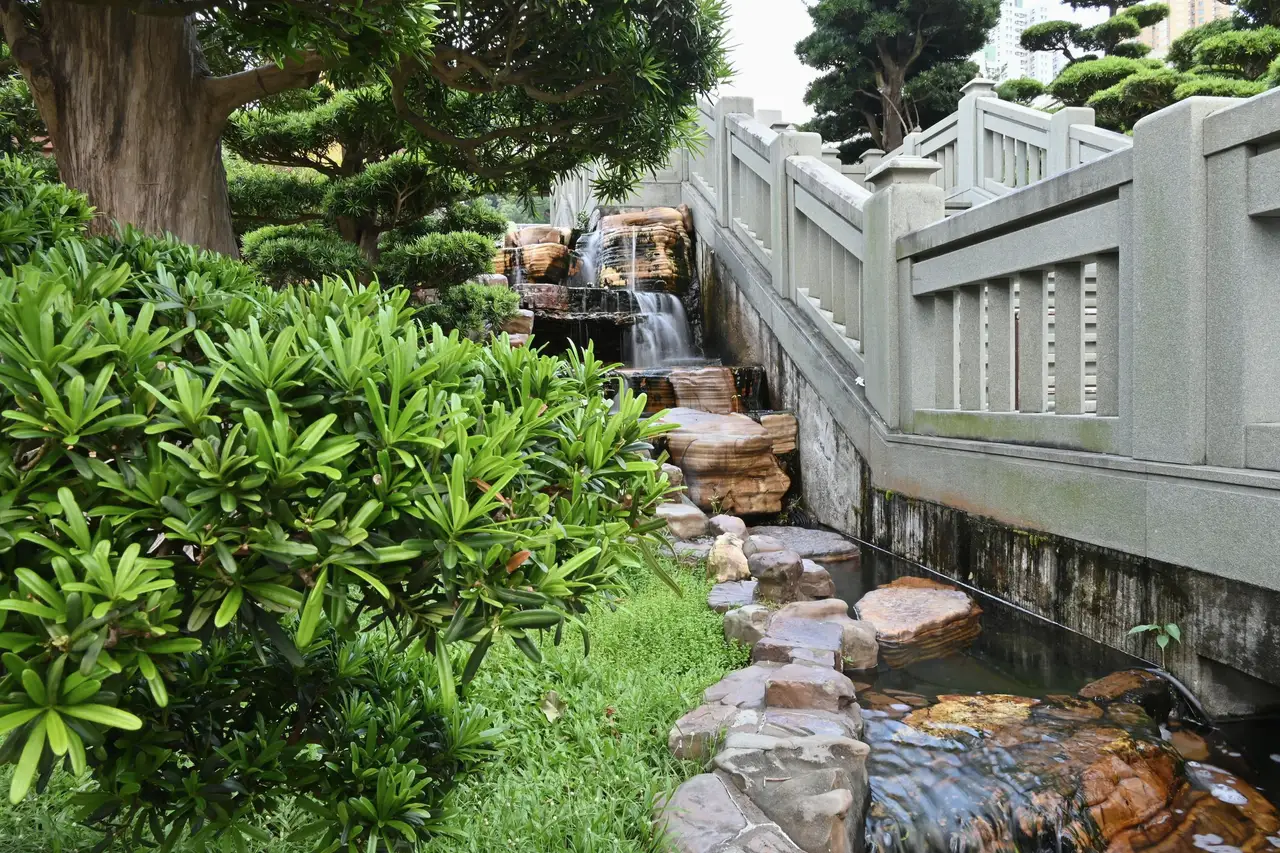 Water falling over stones into a pool